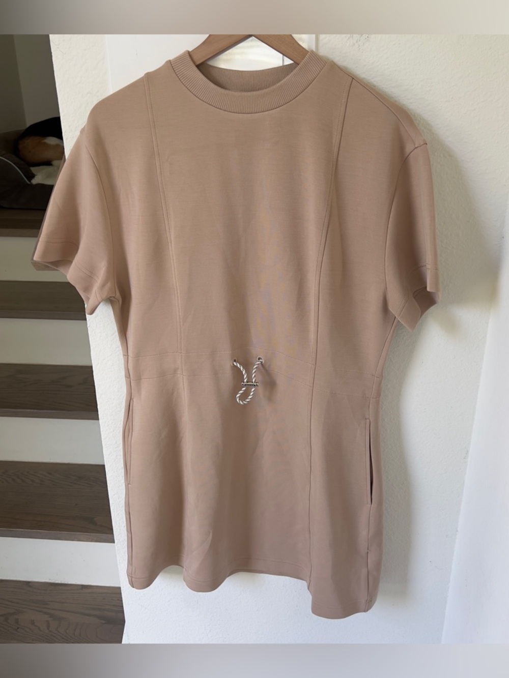Varley The Maple Mini Dress 2.0 Cinched Waist - Light Taupe / Tan - Small - NWT - Picture 2 of 4